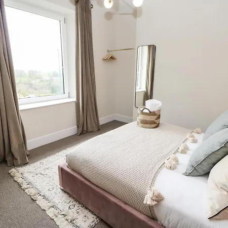 Hillside House *