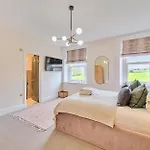 Hillside House *