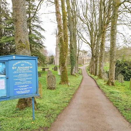 Hillside House 펜션 *