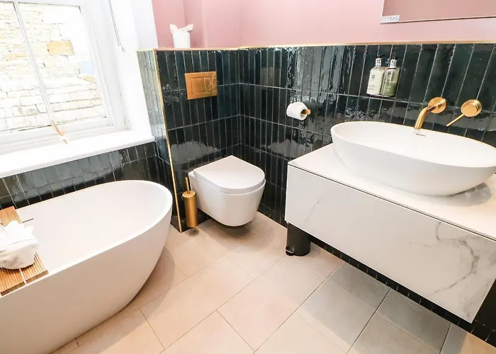 Holiday home Hillside House *