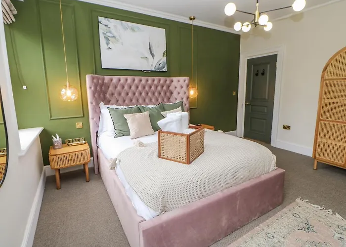 Holiday home Hillside House